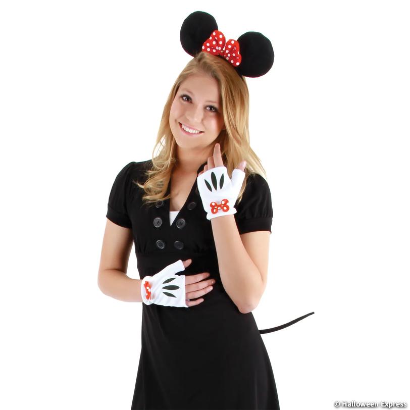 Minnie Mouse Accessory Kit Image