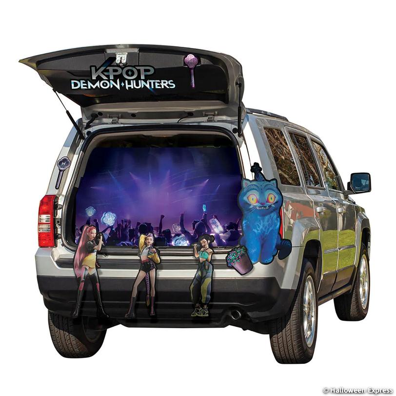 KPop Demon Hunters&amp;#8482; Treat Your Trunk Decorating Kit Image